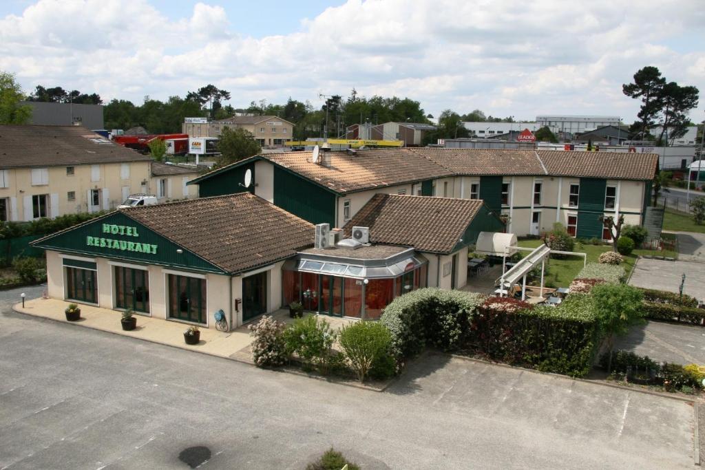 Toulenne 奥鲁餐厅布鲁耶尔国际之家酒店 外观 照片